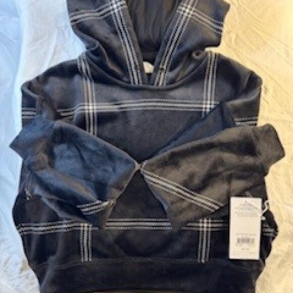 TAVI - GLAMPING Hoodie - Black with White Accents 'Window Pane' Design - NWT - Picture 3 of 6